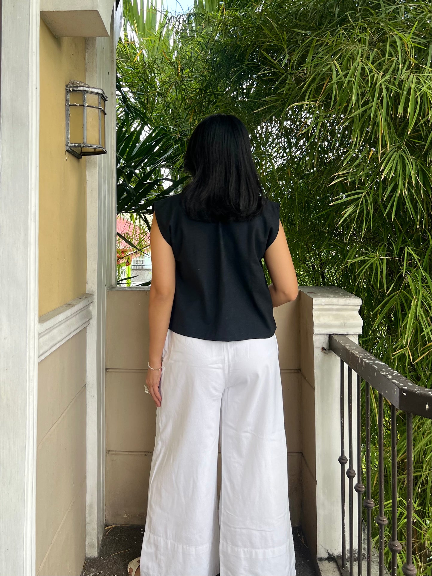 Fallbrook Top in Black