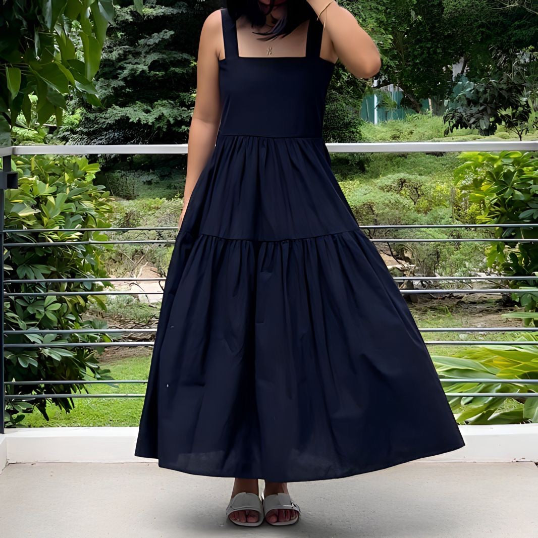 Psalm Dress in Black