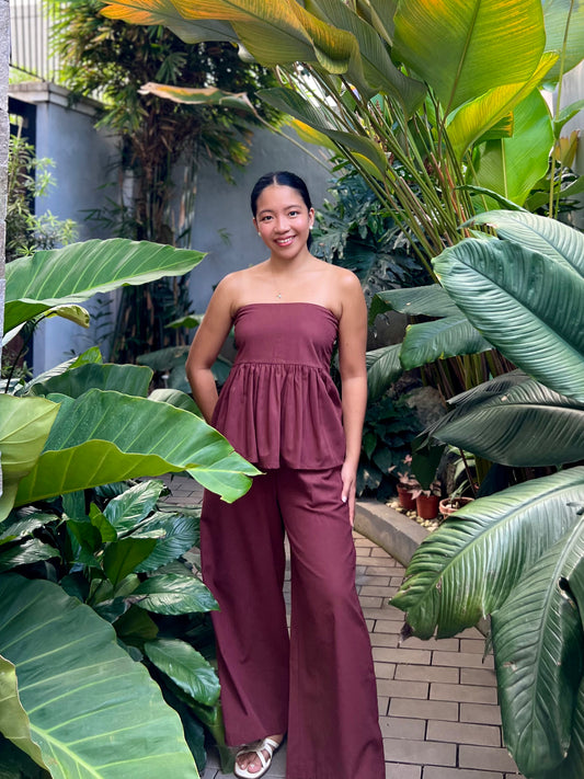 Corinth Set in Chestnut