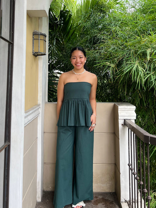 Corinth Set in Castleton Green