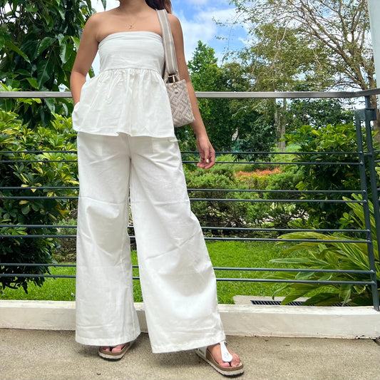 Corinth Set in White with Lining